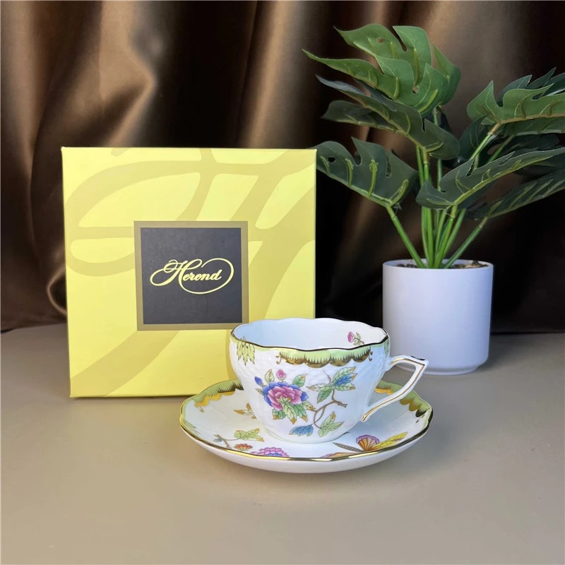 طقم فنجان قهوة وصحن بتصميم سلة - مراجعة Coffee Tea Gift Basket وسعره