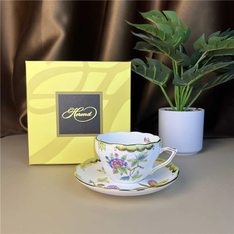 طقم فنجان قهوة وصحن بتصميم سلة - مراجعة Coffee Tea Gift Basket وسعره