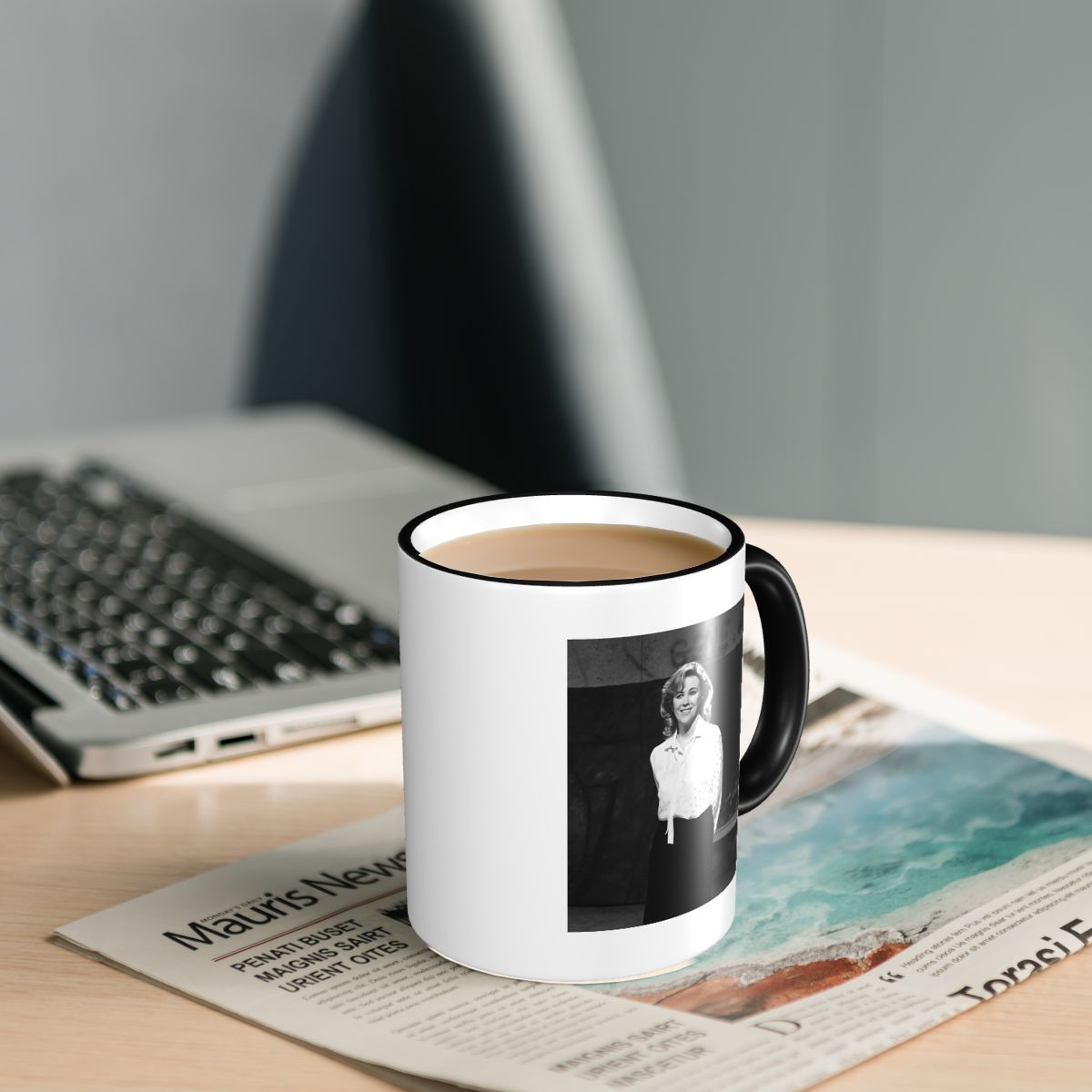 كوب سيراميك مضحك بتصميم صورة ا - مراجعة Young Tea Coffee وسعره